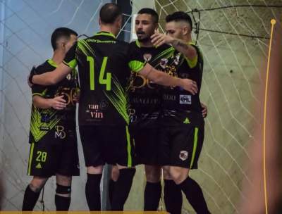 F�NIX/IMIGRANTE VENCE CER ALVORADA E SOBE PARA 3�COLOCA��O NO GRUPO C DA S�RIE BRONZE 