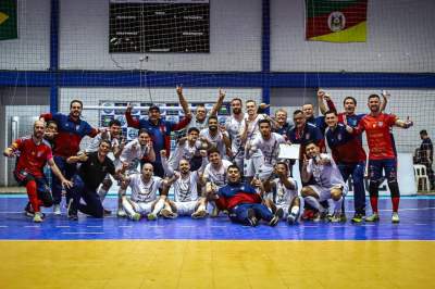 SER SANTIAGO/ACCAD VENCE O CAMAQU� E EST� NA FINAL DA COPA RS