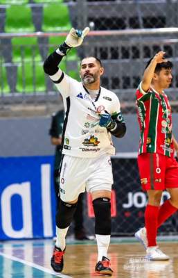 AGE SAI NA FRENTE NA DECIS�O DA S�RIE PRATA 